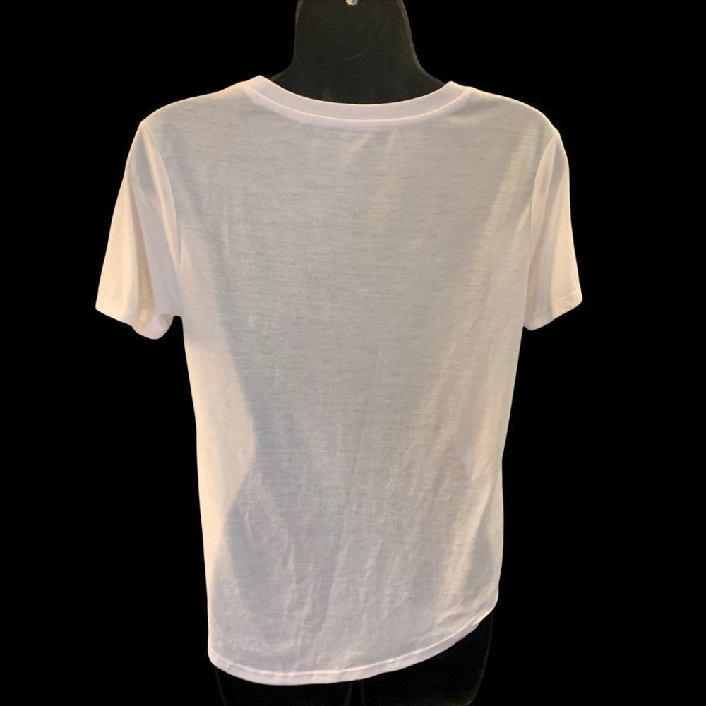Disney White T-Shirt w Mickey, Donald and Goofy,  Size Med, EUC - WM47 - Picture 3 of 5